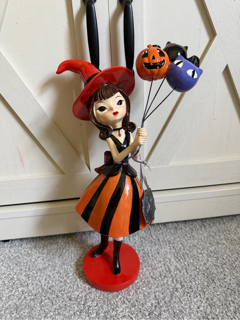 Viral Bella Lux Halloween Witch Girl - 15” Figure - Holding Balloons Decor